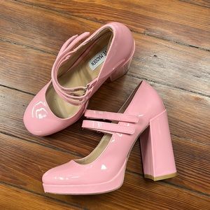 Steve Madden Mary Jane platform pumps